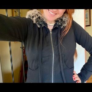 Kucoon Designer Fur hood black sweatshirt